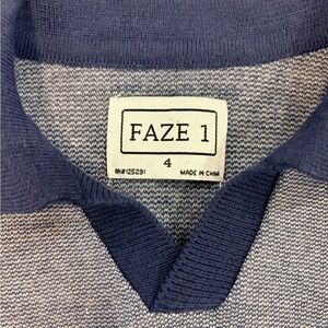 Children’s Faze 1 Navy V-Neck Sweater Size 4
